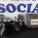 LOTE 206 - 02 – PARES DE CALÇADOS MASCULINO Nº 37 (NO ESTADO, NÃO SABEMOS SE FUNCIONA. LEILÃO NÃO TEM GARANTIA E NEM DEVOLUÇÃO, SUJEITO A POSSÍVEIS AVARIAS VISÍVEIS/OCULTAS E/OU AUSÊNCIA DE COMPONENTES)
