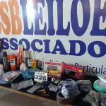 LOTE 226 - 50 – ITENS DE FERRAGISTA  (APROXIMADAMENTE)(NO ESTADO, NÃO SABEMOS SE FUNCIONA. LEILÃO NÃO TEM GARANTIA E NEM DEVOLUÇÃO, SUJEITO A POSSÍVEIS AVARIAS VISÍVEIS/OCULTAS E/OU AUSÊNCIA DE COMPONENTES)