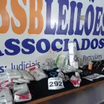 LOTE 292 - 30 – ITENS PARA FERRAGISTA (APROXIMADAMENTE) (NO ESTADO, NÃO SABEMOS SE FUNCIONA. LEILÃO NÃO TEM GARANTIA E NEM DEVOLUÇÃO, SUJEITO A POSSÍVEIS AVARIAS VISÍVEIS/OCULTAS E/OU AUSÊNCIA DE COMPONENTES)