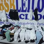 LOTE 189 - 75 – PARES DE MEIAS DIVERSAS (APROXIMADAMENTE) (NO ESTADO, NÃO SABEMOS SE FUNCIONA. LEILÃO NÃO TEM GARANTIA E NEM DEVOLUÇÃO, SUJEITO A POSSÍVEIS AVARIAS VISÍVEIS/OCULTAS E/OU AUSÊNCIA DE COMPONENTES)