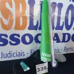 LOTE 338 - 01 - GUARDA SOL 1.60 ALUMÍNIO (NO ESTADO, NÃO SABEMOS SE FUNCIONA. LEILÃO NÃO TEM GARANTIA E NEM DEVOLUÇÃO, SUJEITO A POSSÍVEIS AVARIAS VISÍVEIS/OCULTAS E/OU AUSÊNCIA DE COMPONENTES)
