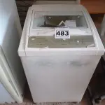 LOTE 483 - 01 MÁQUINA DE LAVAR ROUPAS MARCA BRASTEMP. (NO ESTADO) ATENÇÃO! FAZER A VISITAÇÃO ANTES DE ARREMATAR, NÃO SABEMOS SE FUNCIONA. LEILÃO NÃO TEM GARANTIA E NEM DEVOLUÇÃO, SUJEITO A POSSÍVEIS AVARIAS VISÍVEIS/OCULTAS E/OU AUSÊNCIA DE COMPONENTES.