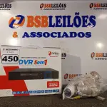 LOTE 450 - 01 DVR E 03 CÂMERAS DE SEGURANÇA. (NO ESTADO) ATENÇÃO! FAZER A VISITAÇÃO ANTES DE ARREMATAR, NÃO SABEMOS SE FUNCIONA. LEILÃO NÃO TEM GARANTIA E NEM DEVOLUÇÃO, SUJEITO A POSSÍVEIS AVARIAS VISÍVEIS/OCULTAS E/OU AUSÊNCIA DE COMPONENTES.
