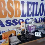 LOTE 222 - 10 – PEÇAS DE ELETRO PORTÁTEIS DIVERSOS (NO ESTADO, NÃO SABEMOS SE FUNCIONA. LEILÃO NÃO TEM GARANTIA E NEM DEVOLUÇÃO, SUJEITO A POSSÍVEIS AVARIAS VISÍVEIS/OCULTAS E/OU AUSÊNCIA DE COMPONENTES)