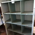 LOTE 413 - 01 ARMÁRIO ROUPEIRO INCOMPLETO. (NO ESTADO) ATENÇÃO! FAZER A VISITAÇÃO ANTES DE ARREMATAR, NÃO SABEMOS SE FUNCIONA. LEILÃO NÃO TEM GARANTIA E NEM DEVOLUÇÃO, SUJEITO A POSSÍVEIS AVARIAS VISÍVEIS/OCULTAS E/OU AUSÊNCIA DE COMPONENTES.