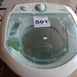 LOTE 501 - 01 LAVADORA AUTOMÁTICA 7KG 220V. (NO ESTADO) ATENÇÃO! FAZER A VISITAÇÃO ANTES DE ARREMATAR, NÃO SABEMOS SE FUNCIONA. LEILÃO NÃO TEM GARANTIA E NEM DEVOLUÇÃO, SUJEITO A POSSÍVEIS AVARIAS VISÍVEIS/OCULTAS E/OU AUSÊNCIA DE COMPONENTES.