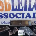 LOTE 357 - 01 - CALHA CANAL ORGANIZADOR ESCORREDOR ÚMIDA INOX STILLUS HOME (NO ESTADO, NÃO SABEMOS SE FUNCIONA. LEILÃO NÃO TEM GARANTIA E NEM DEVOLUÇÃO, SUJEITO A POSSÍVEIS AVARIAS VISÍVEIS/OCULTAS E/OU AUSÊNCIA DE COMPONENTES)