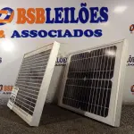 LOTE 466 - 02 PAINÉIS SOLARES 18V 10W.  (NO ESTADO) ATENÇÃO! FAZER A VISITAÇÃO ANTES DE ARREMATAR, NÃO SABEMOS SE FUNCIONA. LEILÃO NÃO TEM GARANTIA E NEM DEVOLUÇÃO, SUJEITO A POSSÍVEIS AVARIAS VISÍVEIS/OCULTAS E/OU AUSÊNCIA DE COMPONENTES.