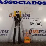 LOTE 290 - 01 ALICATE BOMBA D’AGUA 10” E 01 KIT DE CHAVES DE PRECISÃO. (NO ESTADO) ATENÇÃO! FAZER A VISITAÇÃO ANTES DE ARREMATAR, NÃO SABEMOS SE FUNCIONA. LEILÃO NÃO TEM GARANTIA E NEM DEVOLUÇÃO, SUJEITO A POSSÍVEIS AVARIAS VISÍVEIS/OCULTAS E/OU AUSÊNCIA DE COMPONENTES.