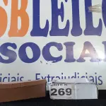LOTE 269 - 02 – PARES DE CALÇADOS FEMININO Nº 37 (NO ESTADO, NÃO SABEMOS SE FUNCIONA. LEILÃO NÃO TEM GARANTIA E NEM DEVOLUÇÃO, SUJEITO A POSSÍVEIS AVARIAS VISÍVEIS/OCULTAS E/OU AUSÊNCIA DE COMPONENTES)