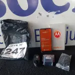 LOTE 247 - 01 - CELULAR MOTOROLA MOTO E6S 64GB 4G TELA 6.1 4GB RAM (NO ESTADO, NÃO SABEMOS SE FUNCIONA. LEILÃO NÃO TEM GARANTIA E NEM DEVOLUÇÃO, SUJEITO A POSSÍVEIS AVARIAS VISÍVEIS/OCULTAS E/OU AUSÊNCIA DE COMPONENTES)