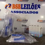 LOTE 504 - 04 TERMÔMETROS INFRAVERMELHO E 10 MASCARAS. (NO ESTADO) ATENÇÃO! FAZER A VISITAÇÃO ANTES DE ARREMATAR, NÃO SABEMOS SE FUNCIONA. LEILÃO NÃO TEM GARANTIA E NEM DEVOLUÇÃO, SUJEITO A POSSÍVEIS AVARIAS VISÍVEIS/OCULTAS E/OU AUSÊNCIA DE COMPONENTES.