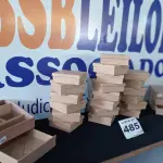 LOTE 485 - 22 – ITENS PARA ARTESANATOS (APROXIMADAMENTE) (NO ESTADO, NÃO SABEMOS SE FUNCIONA. LEILÃO NÃO TEM GARANTIA E NEM DEVOLUÇÃO, SUJEITO A POSSÍVEIS AVARIAS VISÍVEIS/OCULTAS E/OU AUSÊNCIA DE COMPONENTES)