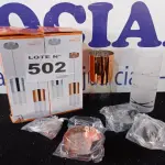LOTE 502 - 02 - PENDENTES EM VIDRO PARA 1 LÂMPADA FIRST 23X12CM (NO ESTADO, NÃO SABEMOS SE FUNCIONA. LEILÃO NÃO TEM GARANTIA E NEM DEVOLUÇÃO, SUJEITO A POSSÍVEIS AVARIAS VISÍVEIS/OCULTAS E/OU AUSÊNCIA DE COMPONENTES)