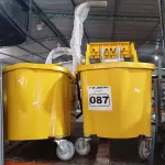 LOTE 087 - 02 CARRINHOS DE LIMPEZA. (NO ESTADO) ATENÇÃO! FAZER A VISITAÇÃO ANTES DE ARREMATAR, NÃO SABEMOS SE FUNCIONA. LEILÃO NÃO TEM GARANTIA E NEM DEVOLUÇÃO, SUJEITO A POSSÍVEIS AVARIAS VISÍVEIS/OCULTAS E/OU AUSÊNCIA DE COMPONENTES.