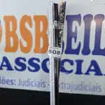 LOTE 508 - 08 – VARAIS PARA CORTINAS (NO ESTADO, NÃO SABEMOS SE FUNCIONA. LEILÃO NÃO TEM GARANTIA E NEM DEVOLUÇÃO, SUJEITO A POSSÍVEIS AVARIAS VISÍVEIS/OCULTAS E/OU AUSÊNCIA DE COMPONENTES)