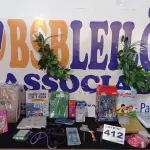 LOTE 412 - 30 – ITENS PARA PAPELARIA E BRINQUEDOS DIVERSOS (APROXIMADAMENTE)(NO ESTADO, NÃO SABEMOS SE FUNCIONA. LEILÃO NÃO TEM GARANTIA E NEM DEVOLUÇÃO, SUJEITO A POSSÍVEIS AVARIAS VISÍVEIS/OCULTAS E/OU AUSÊNCIA DE COMPONENTES)(NO ESTADO, NÃO SABEMOS SE FUNCIONA. LEILÃO NÃO TEM GARANTIA E NEM DEVOLUÇÃO, SUJEITO A POSSÍVEIS AVARIAS VISÍVEIS/OCULTAS E/OU AUSÊNCIA DE COMPONENTES)