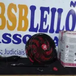 LOTE 446 - 01 VENTILADOR POSISHOP 140 WATTS COM CONTROLE REMOTO. (NO ESTADO) ATENÇÃO! FAZER A VISITAÇÃO ANTES DE ARREMATAR, NÃO SABEMOS SE FUNCIONA. LEILÃO NÃO TEM GARANTIA E NEM DEVOLUÇÃO, SUJEITO A POSSÍVEIS AVARIAS VISÍVEIS/OCULTAS E/OU AUSÊNCIA DE COMPONENTES.