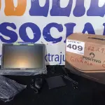 LOTE 409 - 01 - COMPUTADOR TUDO EM UM POSITIVO (NO ESTADO, NÃO SABEMOS SE FUNCIONA. LEILÃO NÃO TEM GARANTIA E NEM DEVOLUÇÃO, SUJEITO A POSSÍVEIS AVARIAS VISÍVEIS/OCULTAS E/OU AUSÊNCIA DE COMPONENTES)