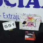 LOTE 551 - 01 - LIXADEIRA DE UNHA ELÉTRICA PROFISSIONAL – 01 ADESIVO AMBAR 6ML (NO ESTADO, NÃO SABEMOS SE FUNCIONA. LEILÃO NÃO TEM GARANTIA E NEM DEVOLUÇÃO, SUJEITO A POSSÍVEIS AVARIAS VISÍVEIS/OCULTAS E/OU AUSÊNCIA DE COMPONENTES)