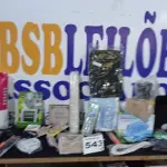 LOTE 543 - 70 – ITENS DIVERSOS (APROXIMADAMENTE)(NO ESTADO, NÃO SABEMOS SE FUNCIONA. LEILÃO NÃO TEM GARANTIA E NEM DEVOLUÇÃO, SUJEITO A POSSÍVEIS AVARIAS VISÍVEIS/OCULTAS E/OU AUSÊNCIA DE COMPONENTES)