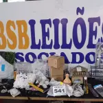 LOTE 541 - 100 – ITENS DIVERSOS (APROXIMADAMENTE)(NO ESTADO, NÃO SABEMOS SE FUNCIONA. LEILÃO NÃO TEM GARANTIA E NEM DEVOLUÇÃO, SUJEITO A POSSÍVEIS AVARIAS VISÍVEIS/OCULTAS E/OU AUSÊNCIA DE COMPONENTES)