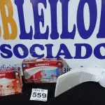 LOTE 559 - 03 – CHUVEIROS DIVERSOS (NO ESTADO, NÃO SABEMOS SE FUNCIONA. LEILÃO NÃO TEM GARANTIA E NEM DEVOLUÇÃO, SUJEITO A POSSÍVEIS AVARIAS VISÍVEIS/OCULTAS E/OU AUSÊNCIA DE COMPONENTES)