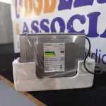 LOTE 455 - 01 - FORNO MICROONDAS ESPELHADO 20 LITROS 220V- MIDEA (NO ESTADO, NÃO SABEMOS SE FUNCIONA. LEILÃO NÃO TEM GARANTIA E NEM DEVOLUÇÃO, SUJEITO A POSSÍVEIS AVARIAS VISÍVEIS/OCULTAS E/OU AUSÊNCIA DE COMPONENTES)