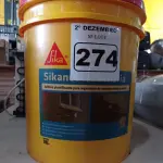 LOTE 274 - 01 BALDE DE SIKANOL ALVENARIA, ADITIVO PLASTIFICANTE PARA ARGAMASSA DE ASSENTAMENTO E REBOCO 18L. (NO ESTADO) ATENÇÃO! FAZER A VISITAÇÃO ANTES DE ARREMATAR, NÃO SABEMOS SE FUNCIONA. LEILÃO NÃO TEM GARANTIA E NEM DEVOLUÇÃO, SUJEITO A POSSÍVEIS AVARIAS VISÍVEIS/OCULTAS E/OU AUSÊNCIA DE COMPONENTES.