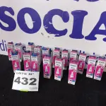 LOTE 432 - 17 - GARRAFAS DE TINTA EPSON (NO ESTADO, NÃO SABEMOS SE FUNCIONA. LEILÃO NÃO TEM GARANTIA E NEM DEVOLUÇÃO, SUJEITO A POSSÍVEIS AVARIAS VISÍVEIS/OCULTAS E/OU AUSÊNCIA DE COMPONENTES)