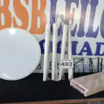 LOTE 493 - 05 MOVEIS DIVERSOS (NO ESTADO, NÃO SABEMOS SE FUNCIONA. LEILÃO NÃO TEM GARANTIA E NEM DEVOLUÇÃO, SUJEITO A POSSÍVEIS AVARIAS VISÍVEIS/OCULTAS E/OU AUSÊNCIA DE COMPONENTES)