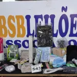 LOTE 543 - 70 – ITENS DIVERSOS (APROXIMADAMENTE)(NO ESTADO, NÃO SABEMOS SE FUNCIONA. LEILÃO NÃO TEM GARANTIA E NEM DEVOLUÇÃO, SUJEITO A POSSÍVEIS AVARIAS VISÍVEIS/OCULTAS E/OU AUSÊNCIA DE COMPONENTES)