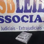 LOTE 408 - 50 - FOLHAS LIXA FERRO 221T GRÃO P100 225X275MM  (APROXIMADAMENTE)(NO ESTADO, NÃO SABEMOS SE FUNCIONA. LEILÃO NÃO TEM GARANTIA E NEM DEVOLUÇÃO, SUJEITO A POSSÍVEIS AVARIAS VISÍVEIS/OCULTAS E/OU AUSÊNCIA DE COMPONENTES)