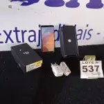 LOTE 537 - 01 - CELULAR LG G6 PLATINUM TELA 5.7”, ANDROID 4G (NO ESTADO, NÃO SABEMOS SE FUNCIONA. LEILÃO NÃO TEM GARANTIA E NEM DEVOLUÇÃO, SUJEITO A POSSÍVEIS AVARIAS VISÍVEIS/OCULTAS E/OU AUSÊNCIA DE COMPONENTES)
