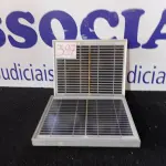 LOTE 397 - 02 PAINÉIS SOLARES 18V 10W. (NO ESTADO) ATENÇÃO! FAZER A VISITAÇÃO ANTES DE ARREMATAR, NÃO SABEMOS SE FUNCIONA. LEILÃO NÃO TEM GARANTIA E NEM DEVOLUÇÃO, SUJEITO A POSSÍVEIS AVARIAS VISÍVEIS/OCULTAS E/OU AUSÊNCIA DE COMPONENTES.