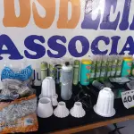 LOTE 406 - 30 – ITENS DE FERRAGISTA (APROXIMADAMENTE)(NO ESTADO, NÃO SABEMOS SE FUNCIONA. LEILÃO NÃO TEM GARANTIA E NEM DEVOLUÇÃO, SUJEITO A POSSÍVEIS AVARIAS VISÍVEIS/OCULTAS E/OU AUSÊNCIA DE COMPONENTES)