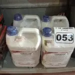 LOTE 053 - 20 LITROS DE CLOROCLEAN, LIMPADOR DESINFETANTE CLORADO PARA INDÚSTRIAS ALIMENTÍCIAS E AFINS. (NO ESTADO) ATENÇÃO! FAZER A VISITAÇÃO ANTES DE ARREMATAR, NÃO SABEMOS SE FUNCIONA. LEILÃO NÃO TEM GARANTIA E NEM DEVOLUÇÃO, SUJEITO A POSSÍVEIS AVARIAS VISÍVEIS/OCULTAS E/OU AUSÊNCIA DE COMPONENTES.