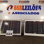 LOTE 024 - 02 PAINÉIS SOLARES 18V 10W. (NO ESTADO) ATENÇÃO! FAZER A VISITAÇÃO ANTES DE ARREMATAR, NÃO SABEMOS SE FUNCIONA. LEILÃO NÃO TEM GARANTIA E NEM DEVOLUÇÃO, SUJEITO A POSSÍVEIS AVARIAS VISÍVEIS/OCULTAS E/OU AUSÊNCIA DE COMPONENTES.