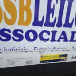 LOTE 560 - 01 - TENDA GAZEBO 2X2M (NO ESTADO, NÃO SABEMOS SE FUNCIONA. LEILÃO NÃO TEM GARANTIA E NEM DEVOLUÇÃO, SUJEITO A POSSÍVEIS AVARIAS VISÍVEIS/OCULTAS E/OU AUSÊNCIA DE COMPONENTES)