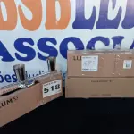 LOTE 518 - 03 - TRILHOS DE SOBREPOR LLUM NEW SHORT DIRECIONÁVEL 3XE27 (NO ESTADO, NÃO SABEMOS SE FUNCIONA. LEILÃO NÃO TEM GARANTIA E NEM DEVOLUÇÃO, SUJEITO A POSSÍVEIS AVARIAS VISÍVEIS/OCULTAS E/OU AUSÊNCIA DE COMPONENTES)