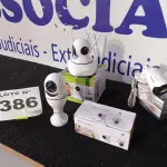 LOTE 386 - 03 – CÂMERAS DIVERSAS (NO ESTADO, NÃO SABEMOS SE FUNCIONA. LEILÃO NÃO TEM GARANTIA E NEM DEVOLUÇÃO, SUJEITO A POSSÍVEIS AVARIAS VISÍVEIS/OCULTAS E/OU AUSÊNCIA DE COMPONENTES)