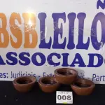 LOTE 008 - 04 - VASOS DE PLANTAS (NO ESTADO, NÃO SABEMOS SE FUNCIONA. LEILÃO NÃO TEM GARANTIA E NEM DEVOLUÇÃO, SUJEITO A POSSÍVEIS AVARIAS VISÍVEIS/OCULTAS E/OU AUSÊNCIA DE COMPONENTES)