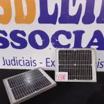 LOTE 438 - 02 PAINÉIS SOLARES 18V 10W. (NO ESTADO) ATENÇÃO! FAZER A VISITAÇÃO ANTES DE ARREMATAR, NÃO SABEMOS SE FUNCIONA. LEILÃO NÃO TEM GARANTIA E NEM DEVOLUÇÃO, SUJEITO A POSSÍVEIS AVARIAS VISÍVEIS/OCULTAS E/OU AUSÊNCIA DE COMPONENTES.