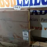 LOTE 563 - 01 - JANELA COM PERSIANA INTEGRADA ALUMÍNIO PINTADO BRANCO BLACKOUT 1,40X2,00M LINHA ALUMINIUM SASAZAKI (NO ESTADO, NÃO SABEMOS SE FUNCIONA. LEILÃO NÃO TEM GARANTIA E NEM DEVOLUÇÃO, SUJEITO A POSSÍVEIS AVARIAS VISÍVEIS/OCULTAS E/OU AUSÊNCIA DE COMPONENTES)