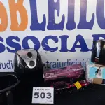 LOTE 503 - 01 - AIR FRYER MULTILASER – 01 ESCOVA SECADORA MONDIAL – CHALEIRA ELÉTRICA MONDIAL (NO ESTADO, NÃO SABEMOS SE FUNCIONA. LEILÃO NÃO TEM GARANTIA E NEM DEVOLUÇÃO, SUJEITO A POSSÍVEIS AVARIAS VISÍVEIS/OCULTAS E/OU AUSÊNCIA DE COMPONENTES)
