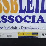 LOTE 556 - 01 - TENDA GAZEBO 2X2M (NO ESTADO, NÃO SABEMOS SE FUNCIONA. LEILÃO NÃO TEM GARANTIA E NEM DEVOLUÇÃO, SUJEITO A POSSÍVEIS AVARIAS VISÍVEIS/OCULTAS E/OU AUSÊNCIA DE COMPONENTES)