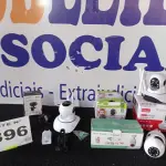 LOTE 396 - 04 – CÂMERAS DIVERSAS (NO ESTADO, NÃO SABEMOS SE FUNCIONA. LEILÃO NÃO TEM GARANTIA E NEM DEVOLUÇÃO, SUJEITO A POSSÍVEIS AVARIAS VISÍVEIS/OCULTAS E/OU AUSÊNCIA DE COMPONENTES)