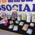 LOTE 374 - 17 – ITENS BEBES DIVERSOS  (APROXIMADAMENTE)(NO ESTADO, NÃO SABEMOS SE FUNCIONA. LEILÃO NÃO TEM GARANTIA E NEM DEVOLUÇÃO, SUJEITO A POSSÍVEIS AVARIAS VISÍVEIS/OCULTAS E/OU AUSÊNCIA DE COMPONENTES)