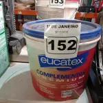 LOTE 152 - 01 BALDE DE TEXTURA EUCATEX 23KG. (NO ESTADO) ATENÇÃO! FAZER A VISITAÇÃO ANTES DE ARREMATAR, NÃO SABEMOS SE FUNCIONA. LEILÃO NÃO TEM GARANTIA E NEM DEVOLUÇÃO, SUJEITO A POSSÍVEIS AVARIAS VISÍVEIS/OCULTAS E/OU AUSÊNCIA DE COMPONENTES.