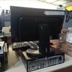 LOTE 247 - 01 CPU, 01 MONITOR, 01 TECLADO E 01 MOUSE. (NO ESTADO) ATENÇÃO! FAZER A VISITAÇÃO ANTES DE ARREMATAR, NÃO SABEMOS SE FUNCIONA. LEILÃO NÃO TEM GARANTIA E NEM DEVOLUÇÃO, SUJEITO A POSSÍVEIS AVARIAS VISÍVEIS/OCULTAS E/OU AUSÊNCIA DE COMPONENTES.
